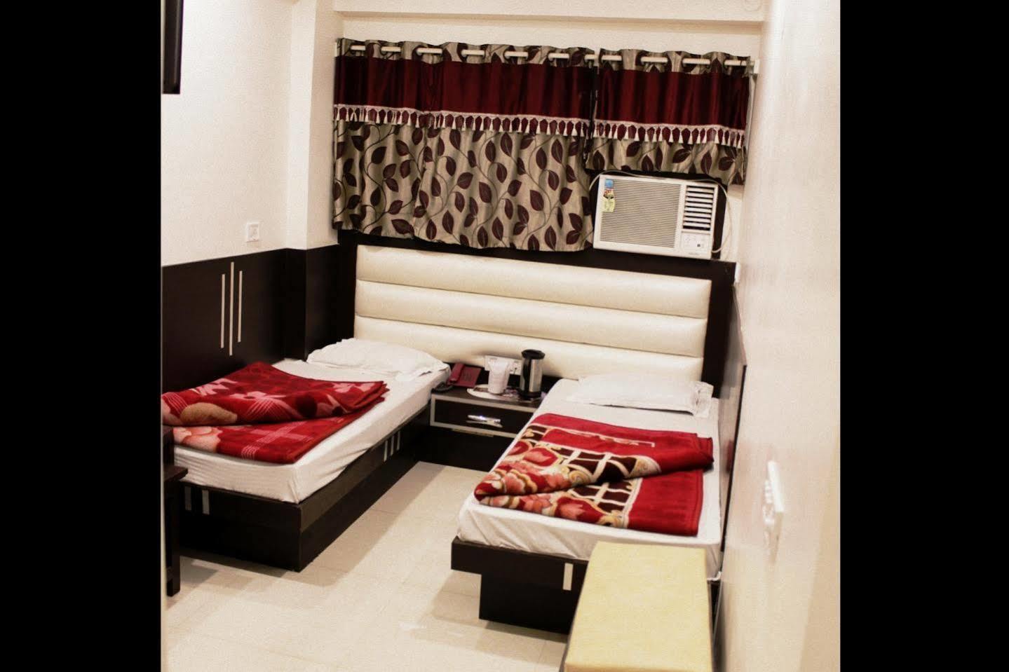 Hotel Peace Point New Delhi Exterior foto